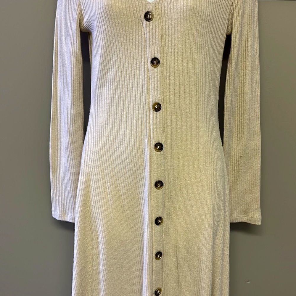 Double Zero Cream Faux Button Pullover Swing MIDI… - image 2